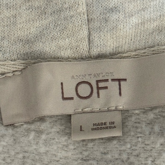 LOFT Gray Women's Sweater - Picture 3 of 4